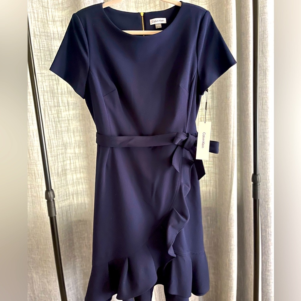 NWT Calvin Klein 12 navy blue wrap-style dress